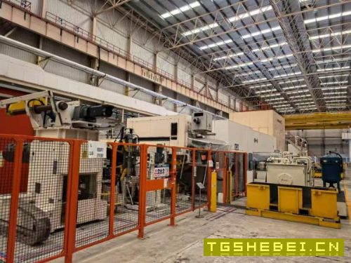 德国舒勒落料线：630吨，配备：开卷，剪板，清洗，校.