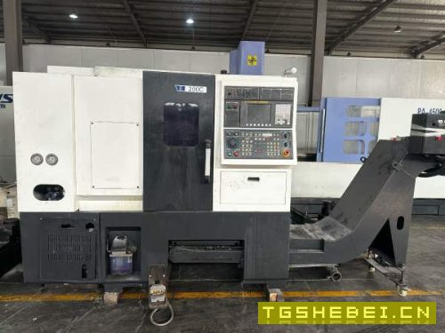 威亚E200C数控车回转直径:550mm,加工直径350,车削长.