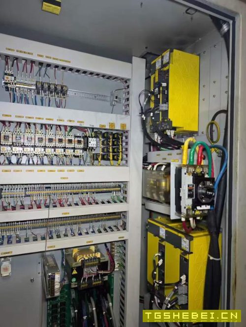 韩国原装进口威亚630卧加，双工位，2010年10月，BT50.