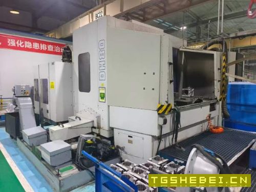 日本三菱800卧式加工中心DH80工作台:800800mmX/Y/Z行.