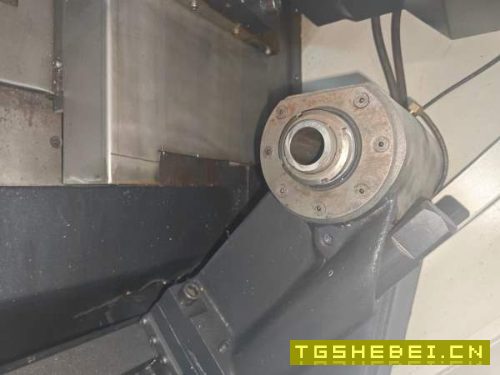 2016年威亚200c数控车床，8寸卡盘，12工位刀塔，线轨.