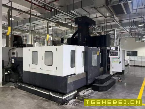 南京德玛斯2515数控龙门，工作台2500/1400mm，门宽152.