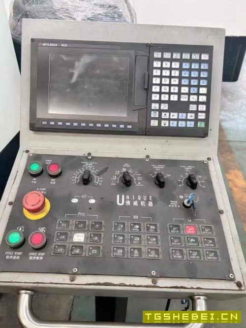 刚刚买下2017年同款4台广东佛威1580数控铣、两线一硬.