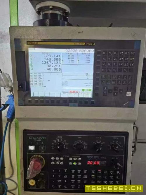 出售9.9成新台湾达佛罗国盛合资大卫DBE110数控镗铣床.