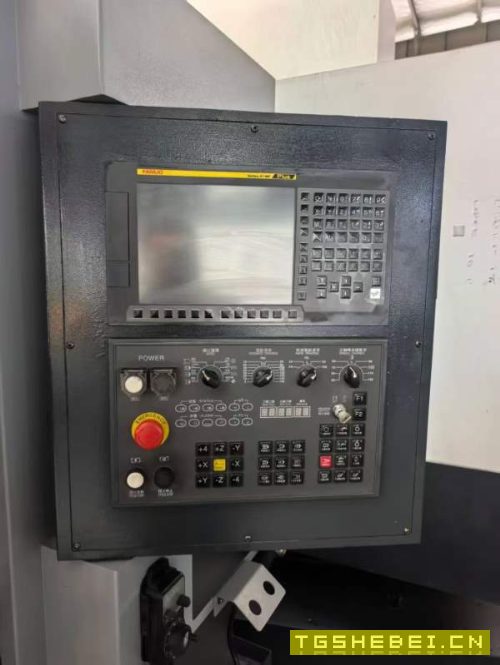 云南众诚960立式加工中心三轴滚柱导轨X轴六滑块发那科.