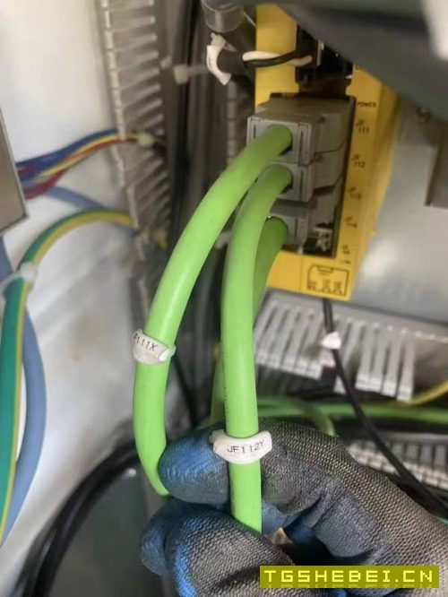 刚刚拿下一台（全新未用）纽威110H数控镗铣床、三轴硬.