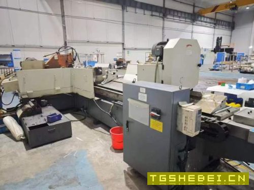 在位出售上海机床床产1350/3000外员磨床一台、设备少.