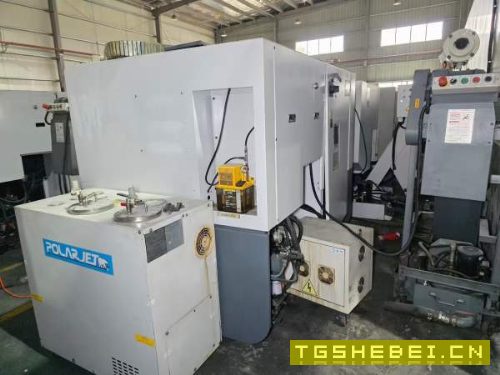 台湾原装进口东台TCS2000数控车床，8寸液压卡盘，回转.