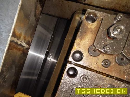 2010年上海机床厂精密外圆磨MM13502米,加工精度1丝,.