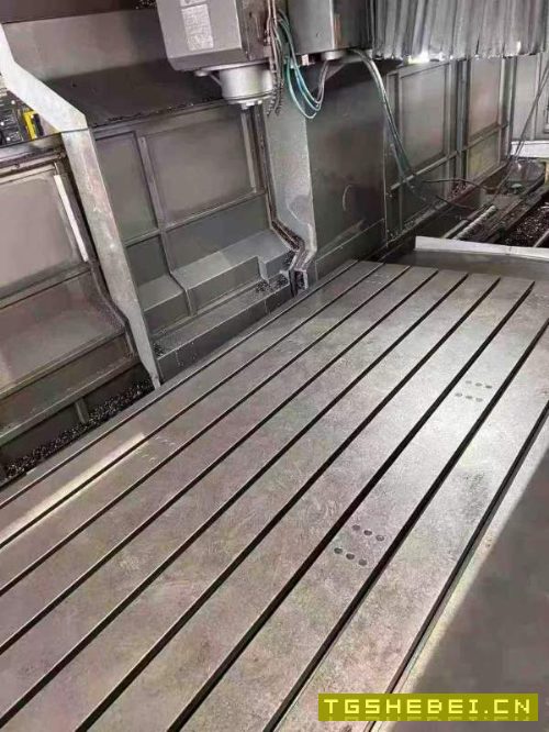 同款10几台。威立3米龙门，工作台1.5X3米。门宽1.7米.