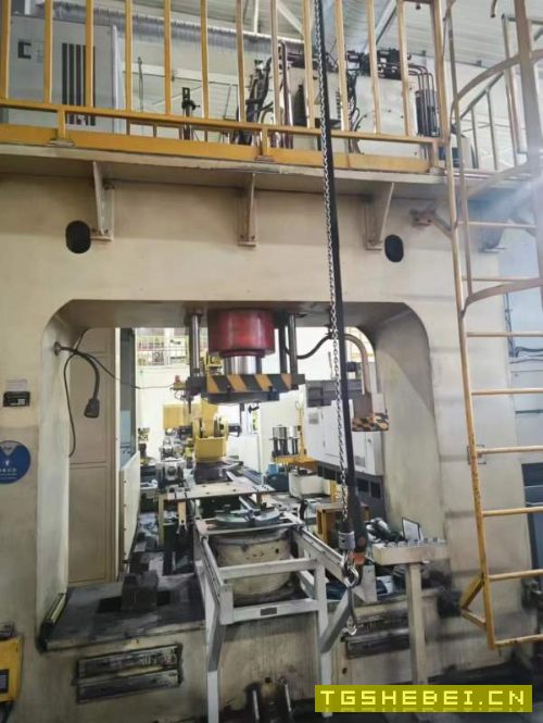 3500一吨卖160T龙门式校直液压机，完好少用。