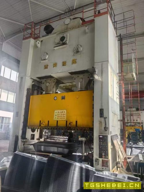 出售:西安锻压J36-630、J36-800设备安装少用,首都北.