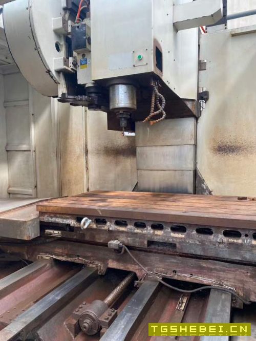 普什1890加工中心，三轴硬轨，bt50皮带主轴，导轨镜面.