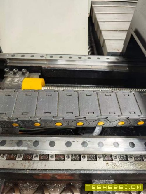 国盛HME-63卧式加工中心，23年出厂，三线轨，30把刀库.