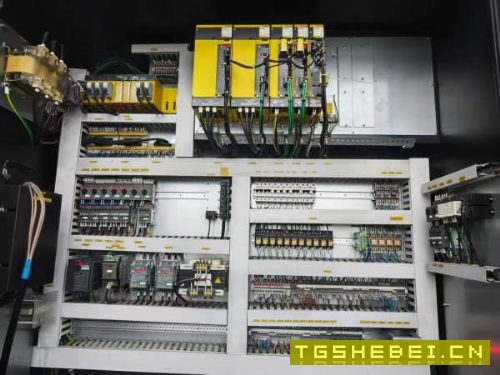 韩国威亚双工位卧式加工中心型号HS5000i、三轴行程850.