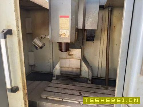 威达7132数控铣床，主轴BT40，广数系统，三轴硬轨，很.