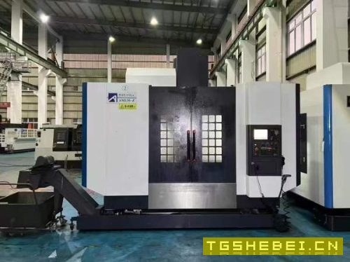 刚刚到货阿迈科1370加工中心，导轨两线一硬，Y轴四导.