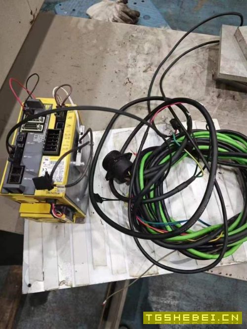 出售两套四轴、台湾恒望320四轴全套、台湾旭阳250四轴.