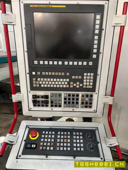 帕马3800160数控镗床工作台参数：工作台2200/1800轴行.