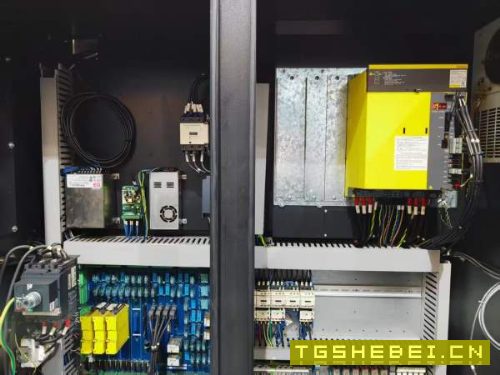 新到一台2018年机王永进NCV-56AM模具加工中心，永进MX.