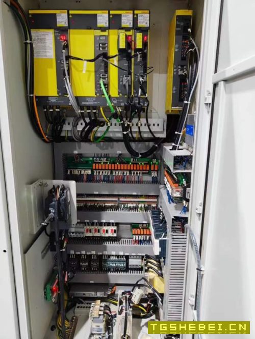 海天（辛辛那提）高配模具加工中心，新机40多，AICC2.