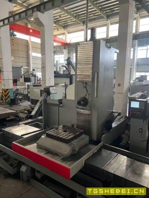 铁正WHY1800数控镗床，工作台800/800，BT50齿轮头，主.