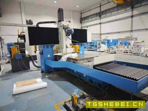 溧阳工厂还有一台杭州2512龙门平面磨工作台2500/1250.