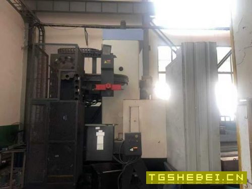 新定斗山110数控刨台镗床，机器非常新，工作台1.4米1..