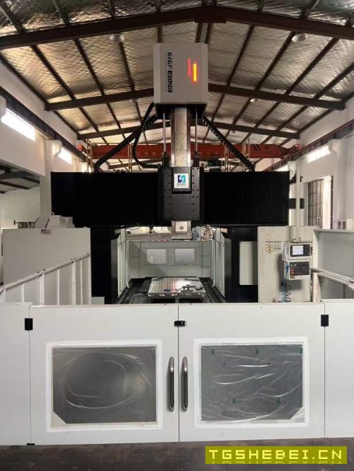 南通国盛4028龙门加工中心,工作台2000/4000mm,门宽2.
