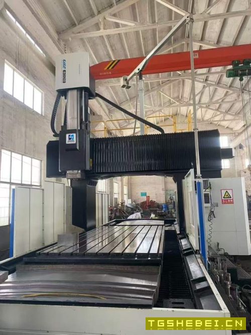 顶配南通国盛4028龙门加工中心，九成新2022年10月设备.