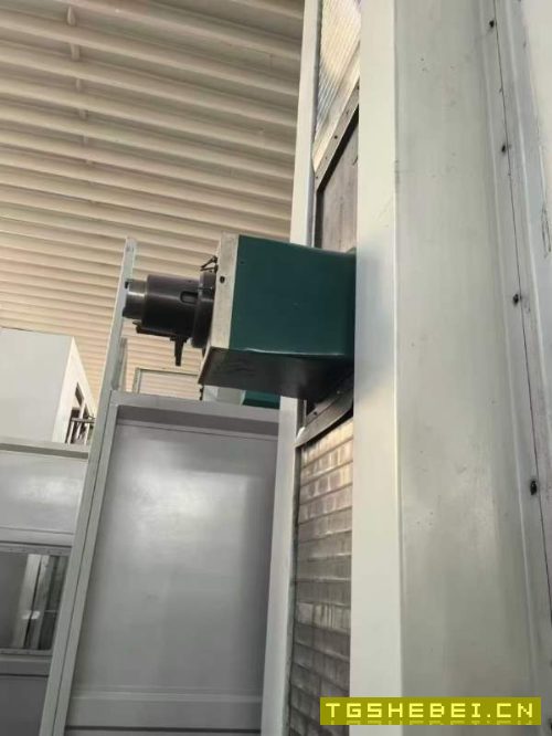 意大利帕马130数控镗床工作台参数：工作台2200/1800轴.