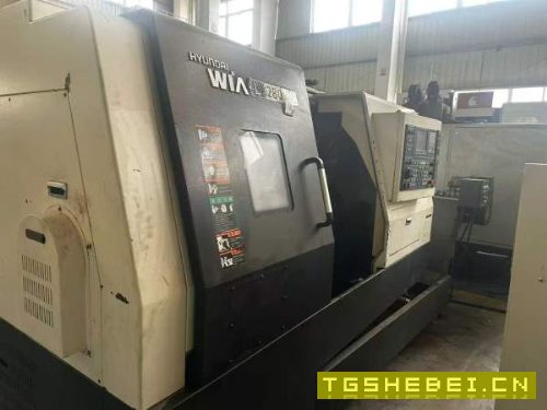 威亚L28010寸卡盘10工位刀架中通卡盘X/Z轴行程：220/1.