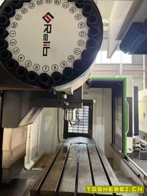 2022年坤杰1370加工中心，发那科MF