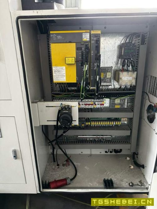 2024年上海斌盛1313小龙门加工中心，，三轴线轨，BT40.