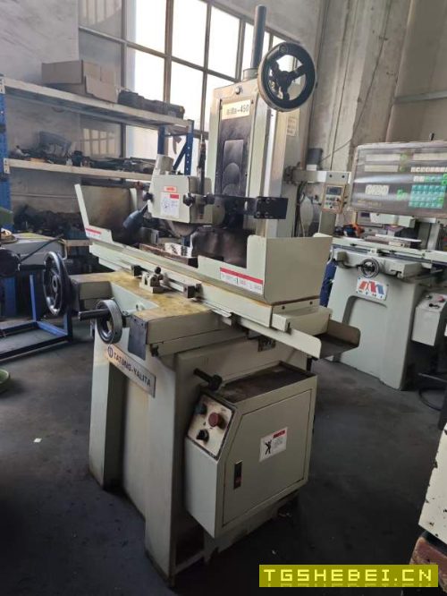 精品亚力达618磨床两台，低价