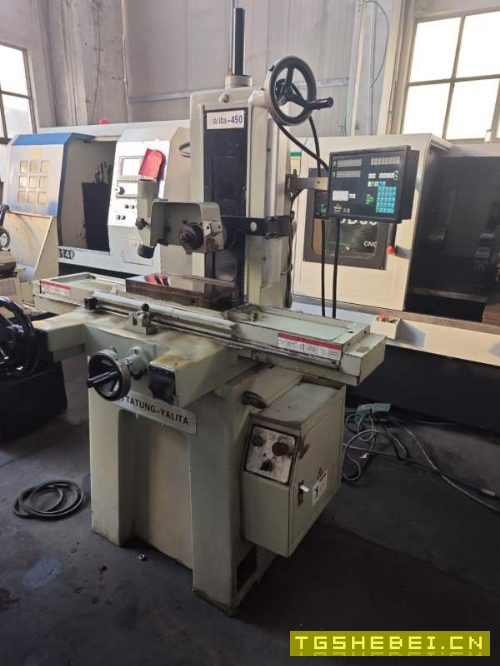 精品亚力达618磨床两台，低价