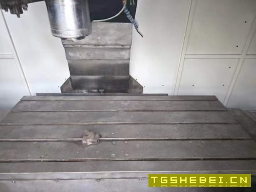 苏州纽威1806H加工中心三线轨工作台尺寸:1800800mm三.