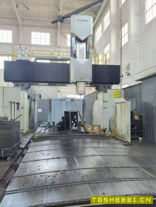 海天6047龙门，满配非标机门宽4.7米，高度2.5，Z轴行.