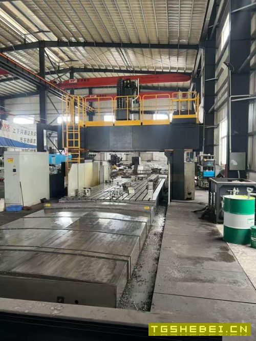 宁波海天36/80数控龙门,工作台3000/8000mm,门宽3650.