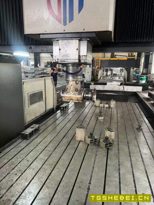 大恒3780数控龙门，工作台3000/8000mm，门宽3750mm，.