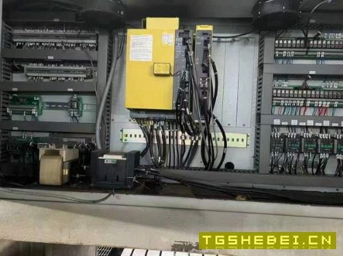 海天GU920龙门加工中心,工作台mm,门宽1.57米,门高1.