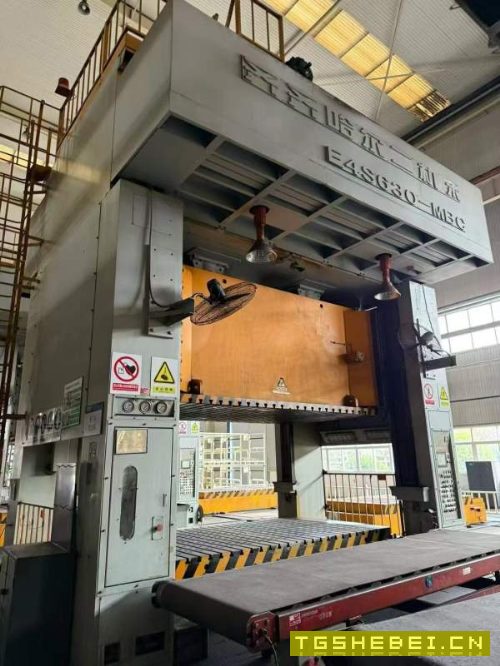 3820T冲压B线一条，1300吨630吨x4台，左右双开工作台.