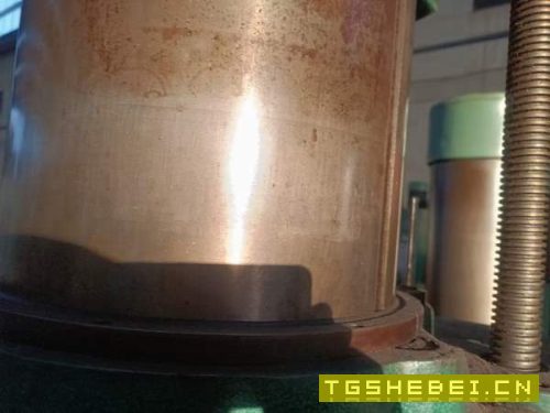 处理一台自贡3050摇臂钻，机器少用