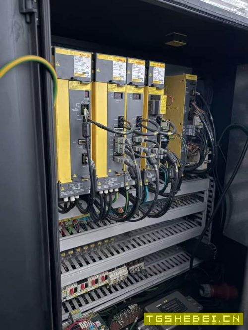 韩国原装220m车铣复合,带4把动力刀。无尾座。