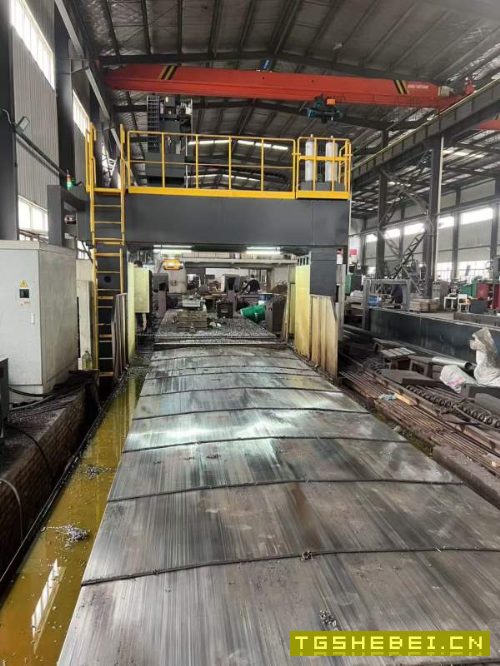 海天8032龙门，工作台82.5米，过龙门宽3.3米，过龙门.