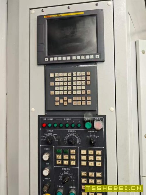 纽威HM1006H单工位卧加，发那科系统，BT50主轴10000转.