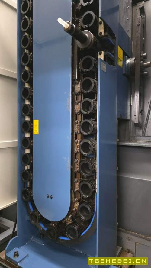 纽威1米单工位卧加。型号HM1006H单工位卧加，发那科系.