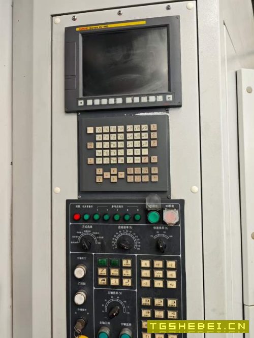 纽威HM1006H单工位卧加，发那科系统，BT50主轴10000转.