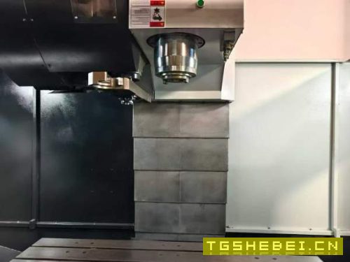 沈阳1370加工中心。发那科MF系统，全套阿尔法电器驱动.