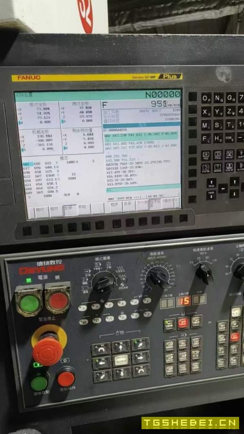 德扬DV850加工中心，2022年出厂，三轴线轨，发那科普.